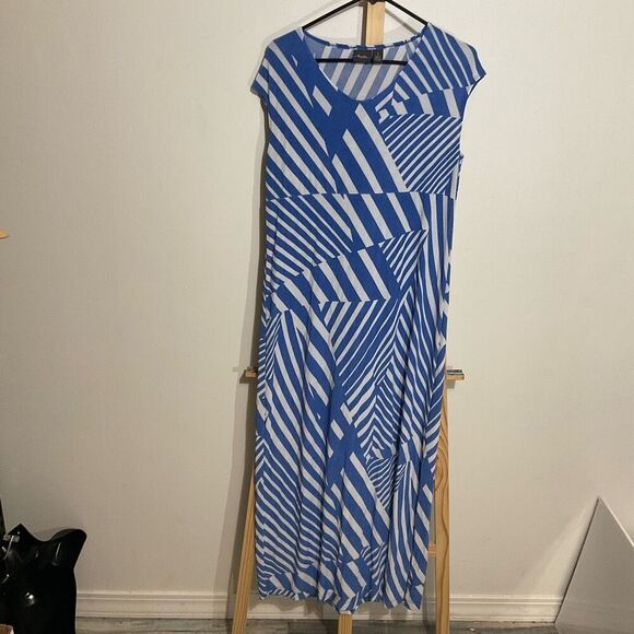 Chico’s travelers classic blue white angled striped maxi dress stretchy size one - Picture 1 of 9